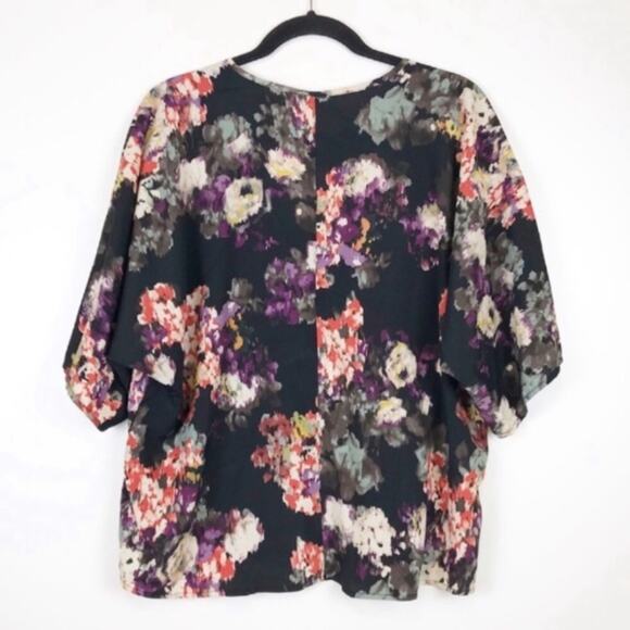 Bobeau Womens Medium Blouse V-Neck Wrap Black Floral Print Top Boho Watercolor - Picture 2 of 8
